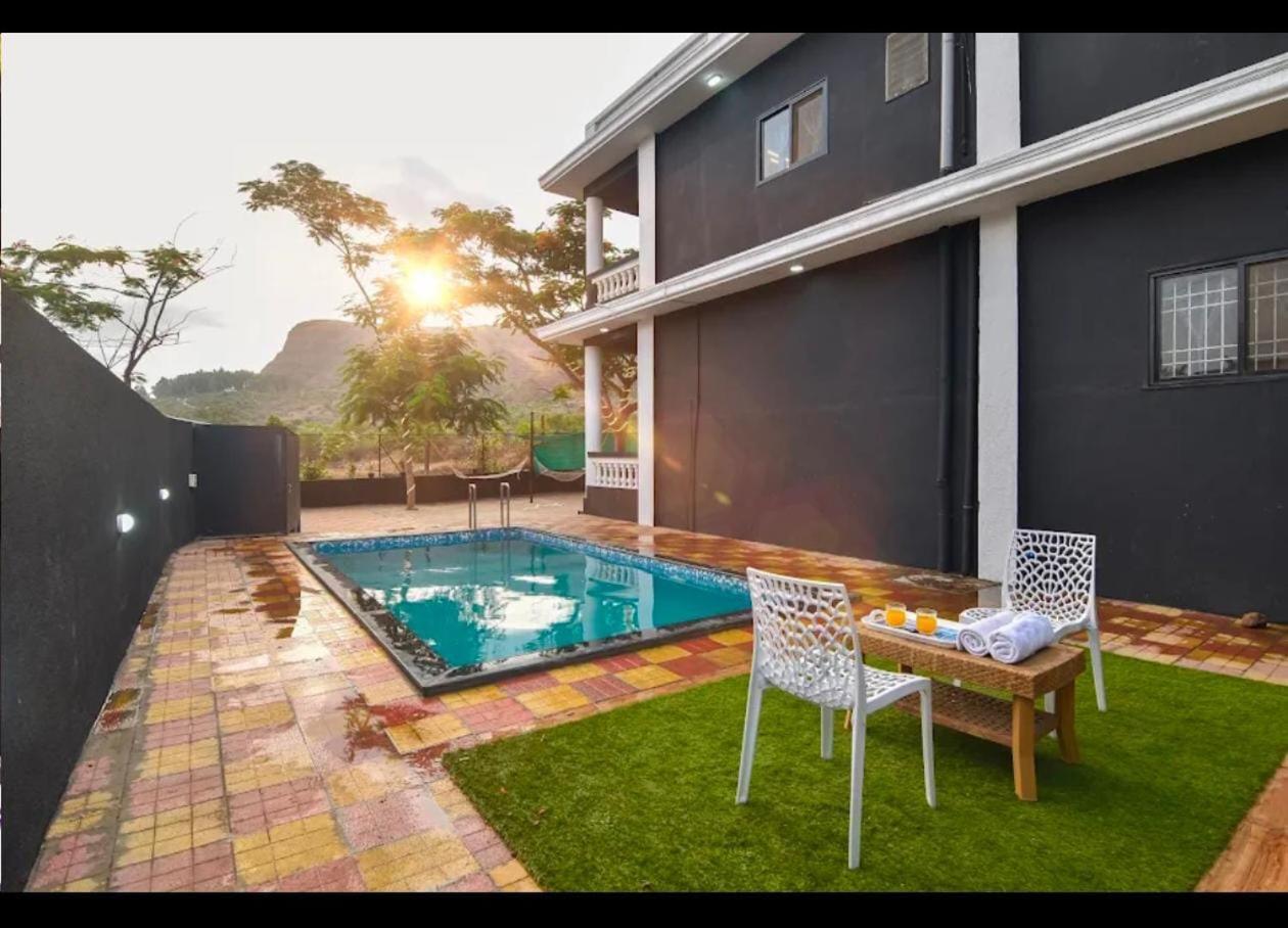 Empyrean Stay Ll 3Bhk Ll Black Horse Villa Ll Ac Ll Private Pool Ll Wifi II Lux Ll Лонавала Екстериор снимка