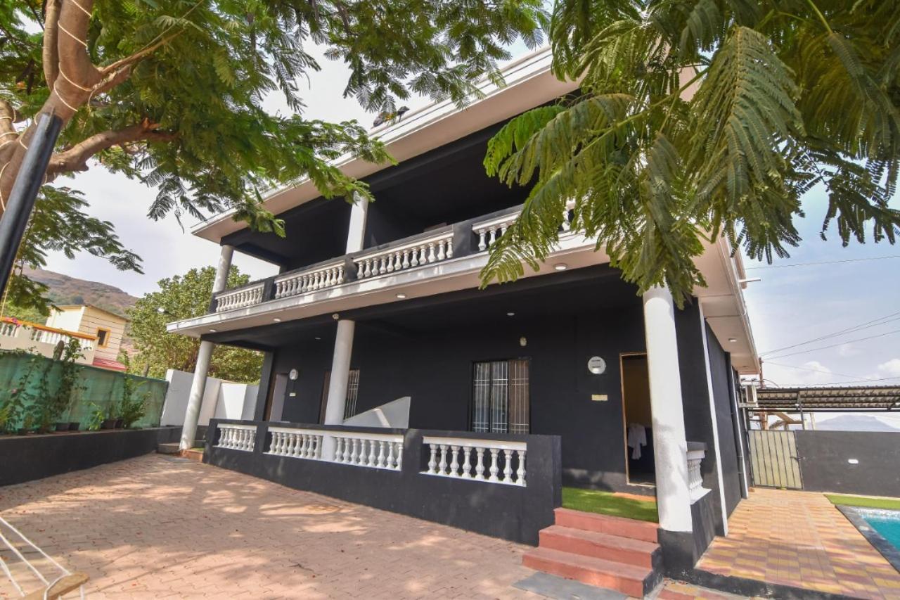 Empyrean Stay Ll 3Bhk Ll Black Horse Villa Ll Ac Ll Private Pool Ll Wifi II Lux Ll Лонавала Екстериор снимка